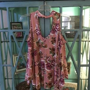 Open shoulder floral top